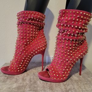 CHRISTIAN LOUBOUTIN Guerilla Pink Suede Gold Spiked Ankle Boots 7.5-8.5